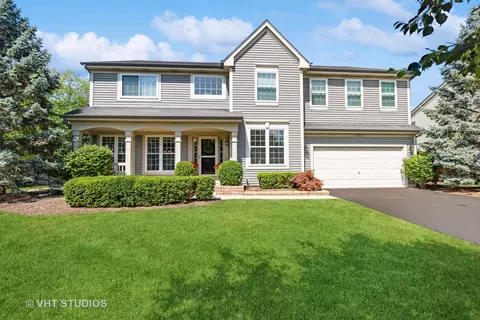 1000 Kasting Ln, Mundelein, IL 60060