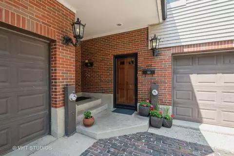 486 W Belmont Ave, Chicago, IL 60657