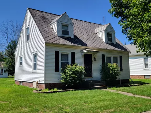 202 W Topeka St, Toluca, IL 61369