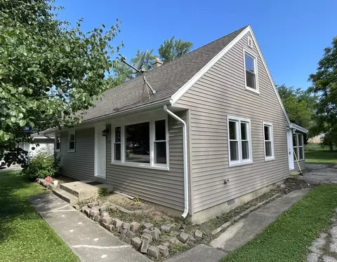 18114 Lindenwood Dr, Grayslake, IL 60030