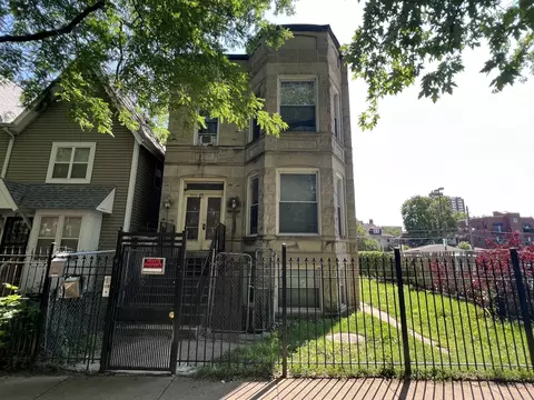 5039 N Winthrop Ave, Chicago, IL 60640