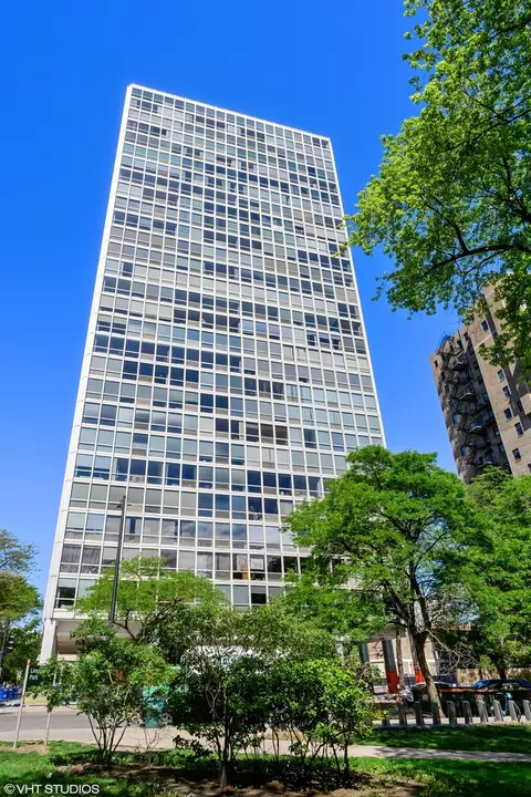 2400 N Lakeview Ave #812, Chicago, IL 60614