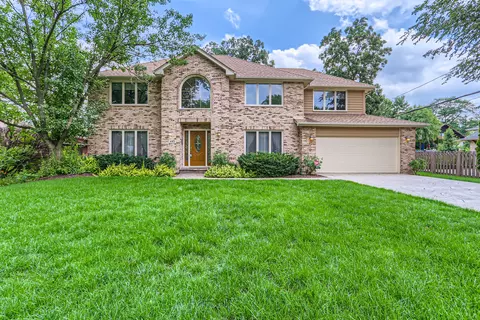 445 38th St, Downers Grove, IL 60515