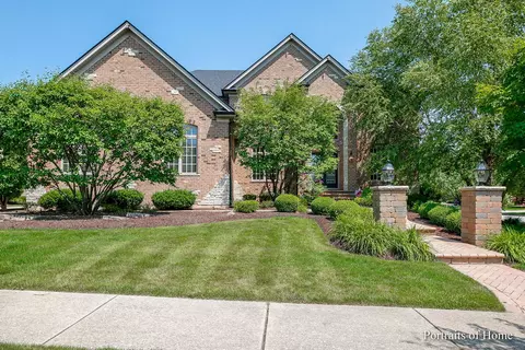 3628 Kestral Dr, Naperville, IL 60564