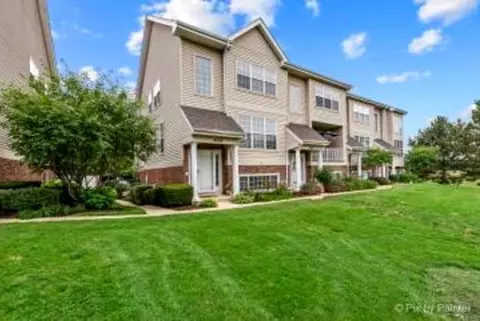 609 Pheasant Trl, Saint Charles, IL 60174