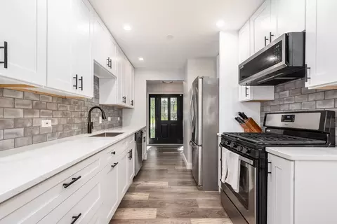 1570 Burning Trl, Wheaton, IL 60189 photo 6