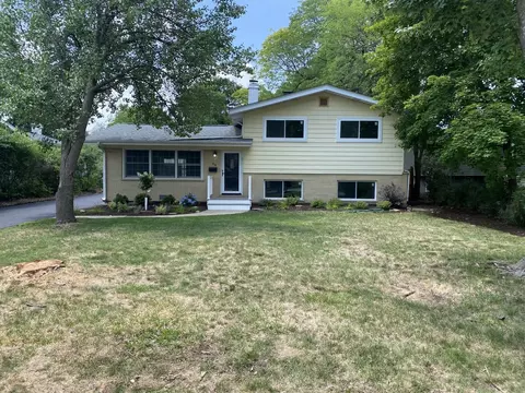 308 Westwood Dr, Wheaton, IL 60187