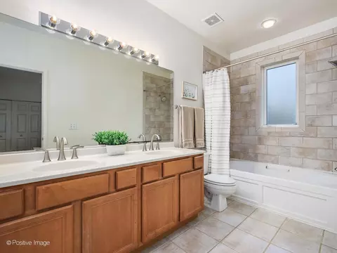 1314 W Grenshaw St #B, Chicago, IL 60607 photo 15