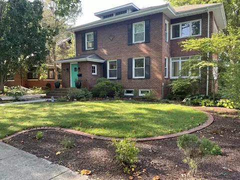 706 W Michigan Ave, Urbana, IL 61801