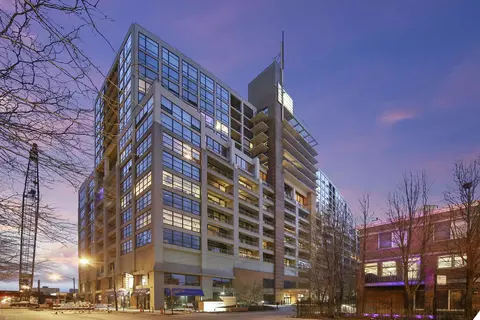 1530 S State St #806, Chicago, IL 60605