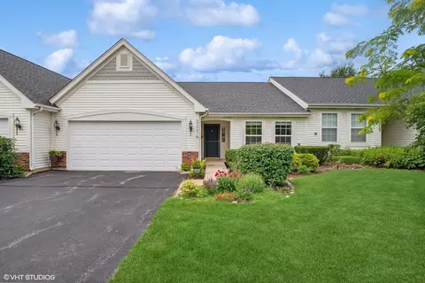2574 N Augusta Dr, Wadsworth, IL 60083