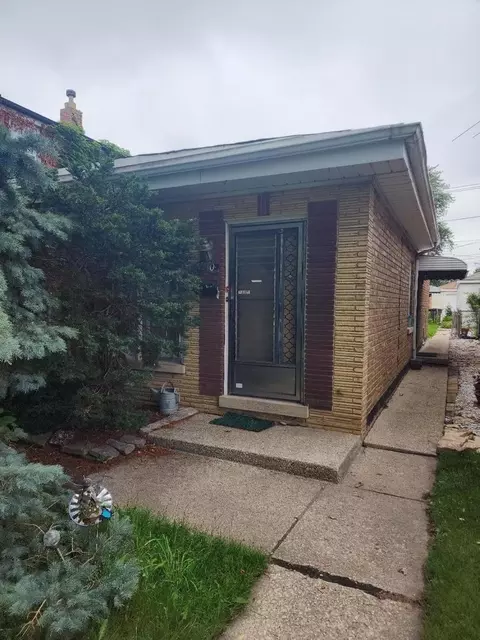 5840 Pershing Rd, Cicero, IL 60804