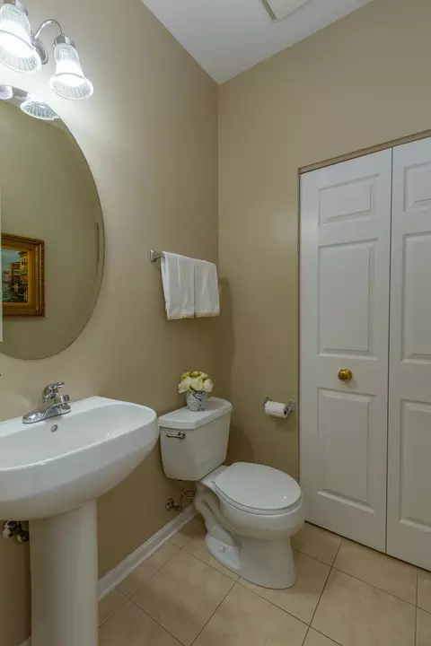 620 Donegal Dr, Elgin, IL 60124 photo 20