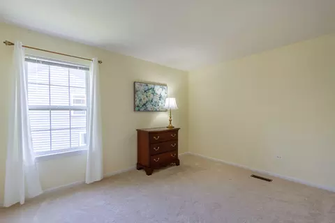 620 Donegal Dr, Elgin, IL 60124 photo 27