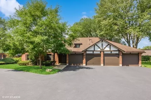 8255 Juniper Ct #36D, Palos Hills, IL 60465