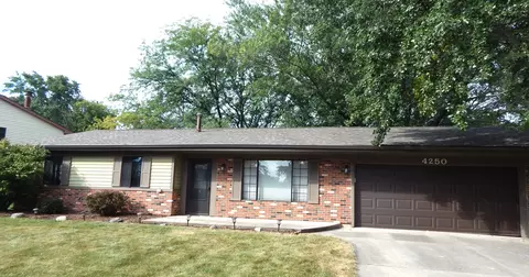 4250 Woodlake Dr, Hanover Park, IL 60133