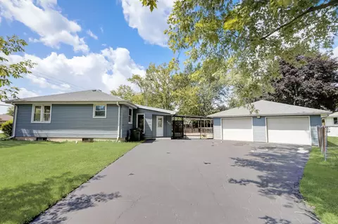 848 Russell Ave, Winthrop Harbor, IL 60096
