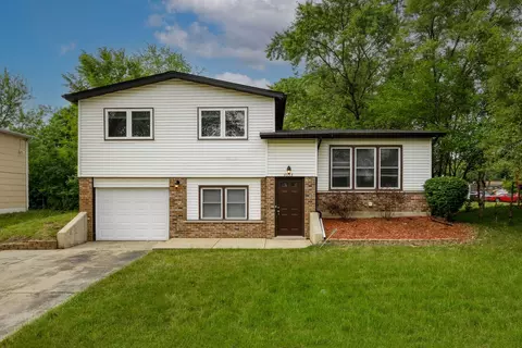 4933 Imperial Dr, Richton Park, IL 60471