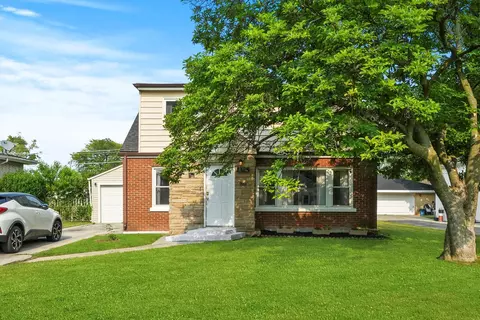 1325 N 32nd Ave, Melrose Park, IL 60160
