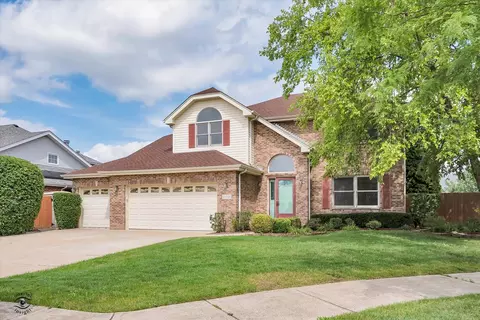 16709 Old Barn Ct, Tinley Park, IL 60477