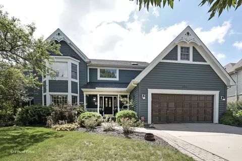 993 Wedgewood Dr, Crystal Lake, IL 60014