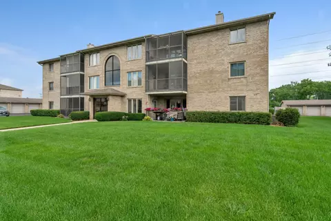 5041 139th Pl #408, Crestwood, IL 60445