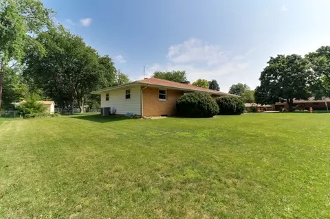 14 Hawthorne Dr, Normal, IL 61761 photo 34