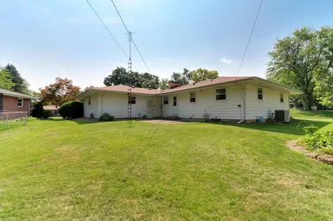 14 Hawthorne Dr, Normal, IL 61761 photo 35