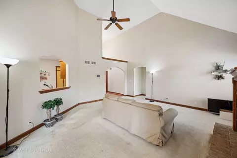 1035 Redbud Ave, Beecher, IL 60401 photo 14