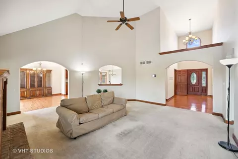 1035 Redbud Ave, Beecher, IL 60401 photo 15