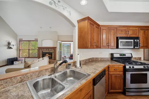 1035 Redbud Ave, Beecher, IL 60401 photo 10
