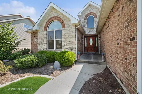 1035 Redbud Ave, Beecher, IL 60401 photo 3