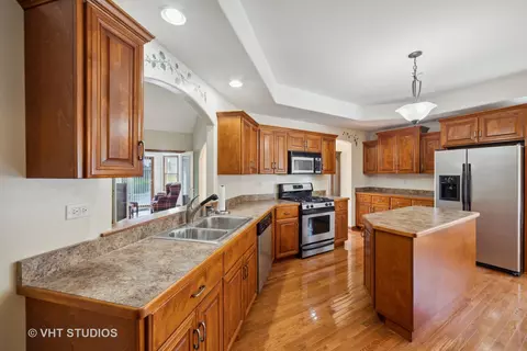 1035 Redbud Ave, Beecher, IL 60401 photo 7