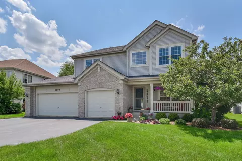 1699 Montclair Dr, Elgin, IL 60123
