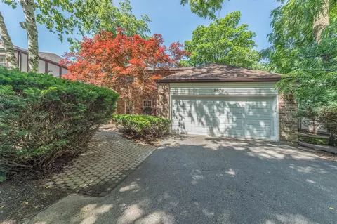 2970 Priscilla Ave, Highland Park, IL 60035