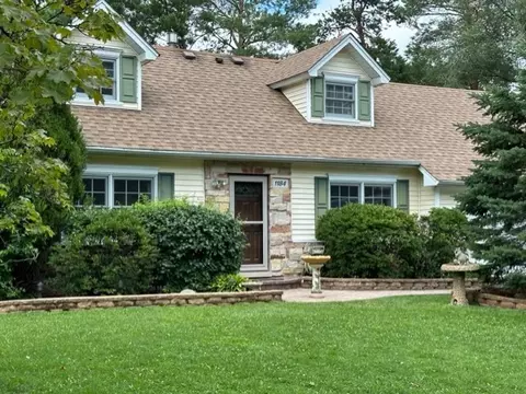 1184 W Glencoe Rd, Palatine, IL 60067