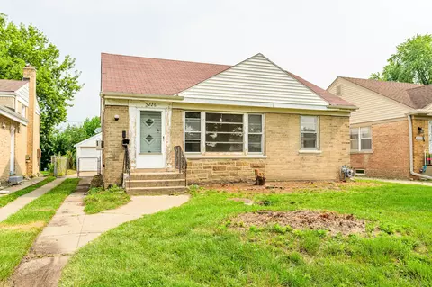 5226 Wright Ter, Skokie, IL 60077