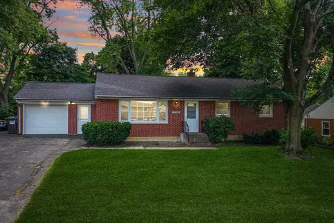 3703 Anne St, Mchenry, IL 60050