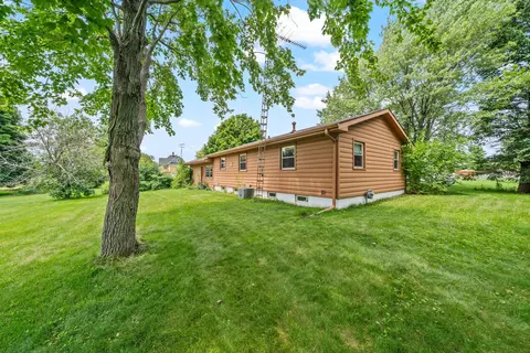 130 E Sor Gate, Lee, IL 60530 photo 3