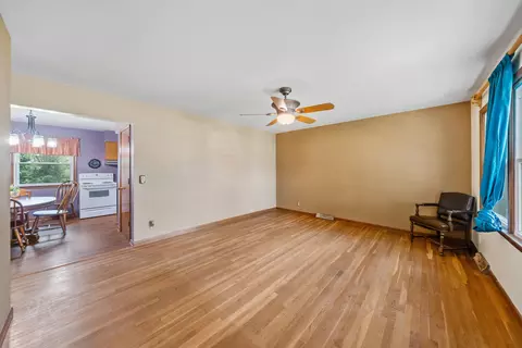 130 E Sor Gate, Lee, IL 60530 photo 8