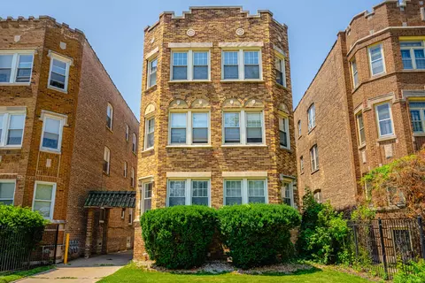 8612 S Euclid Ave, Chicago, IL 60617