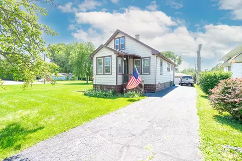 336 Cameron Ave, Lockport, IL 60441