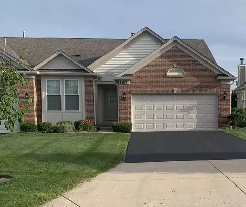 4214 Whitehall Ln #4214, Algonquin, IL 60102
