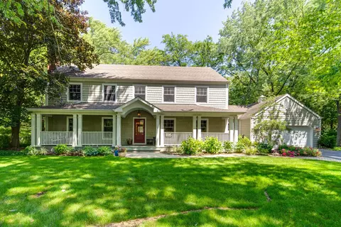 1886 Bowling Green Dr, Lake Forest, IL 60045