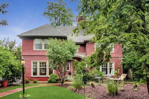 539 Edgewood Pl, River Forest, IL 60305