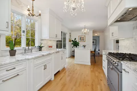 1222 W Deerpath Rd, Lake Forest, IL 60045 photo 8