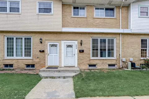 8834 N Prospect St, Niles, IL 60714