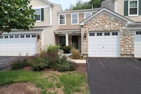 4025 Oak Tree Ln, Plainfield, IL 60586