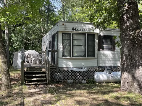 2757 Woodhaven Lks, Sublette, IL 61367