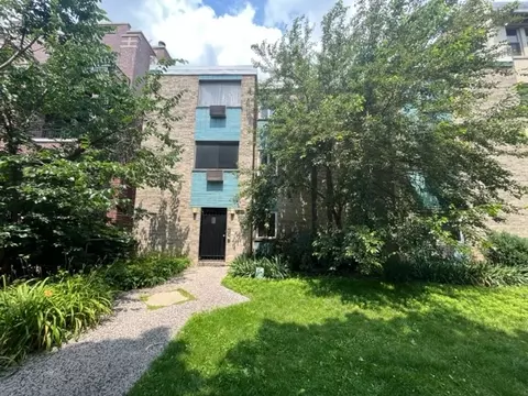 1436 W Farwell Ave #1A, Chicago, IL 60626